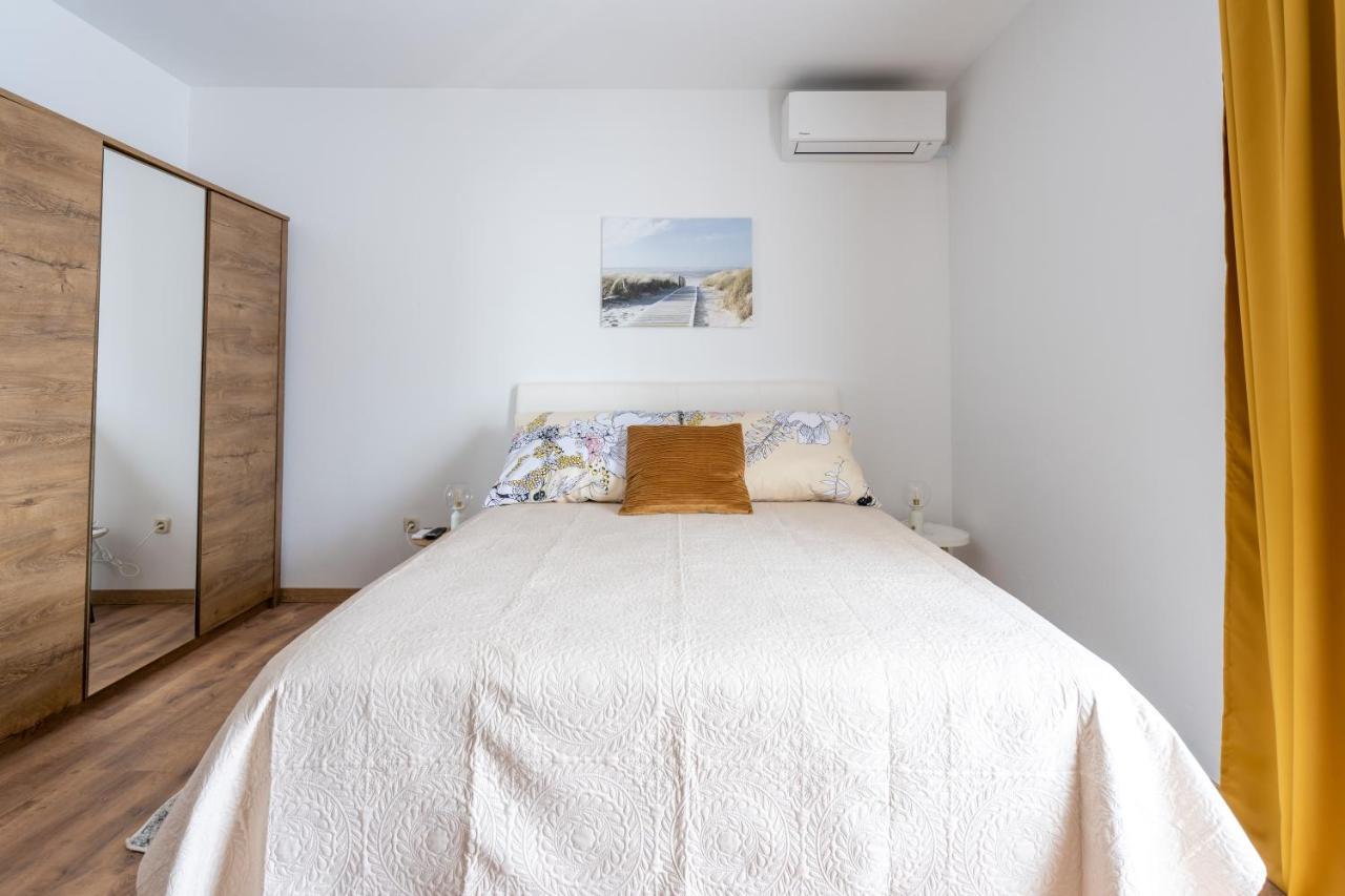 Alto 1 Studio Apartment Ровинь Экстерьер фото